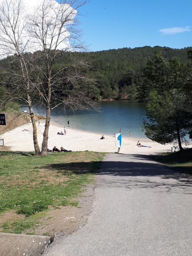 La Medeenne Alairac Bagian luar foto