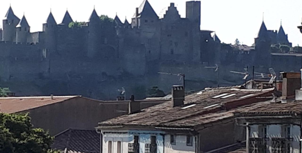 La Medeenne Alairac Bagian luar foto